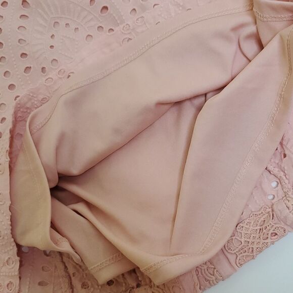 $140 NEW Boston Proper EYELET NUDE PINK FEMININE CAMI LONG SLEEVE TOP MEDIUM NWT - Picture 9 of 10